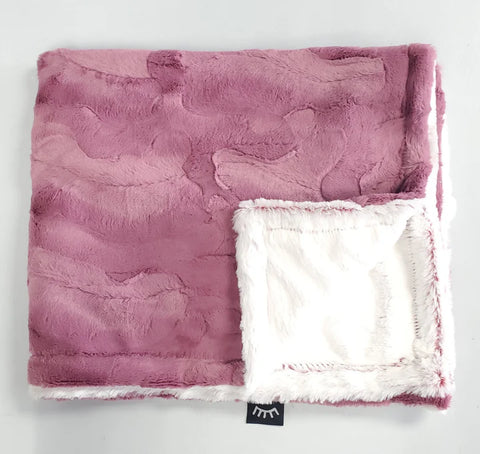 Winx & Blinx Dusty Rose Frost Minky Blanket