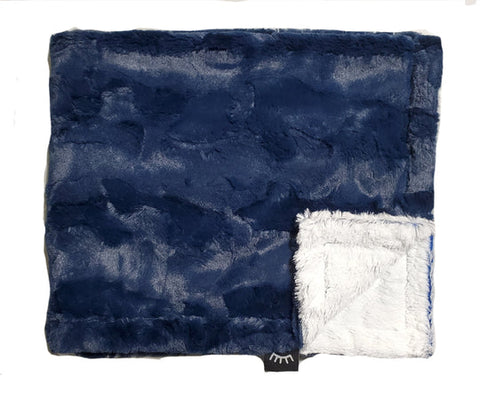 Winx & Blinx Navy Frost Minky Blanket